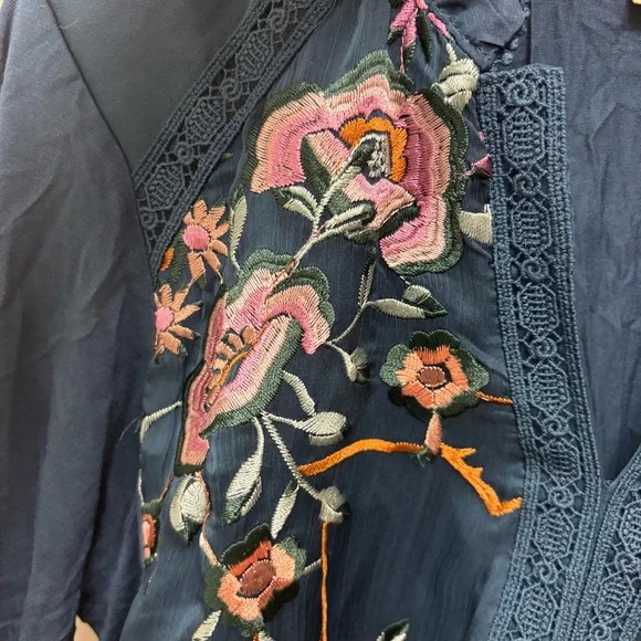 Anthropologie Tiny Eliana Embroidered Top - Picture 3 of 13